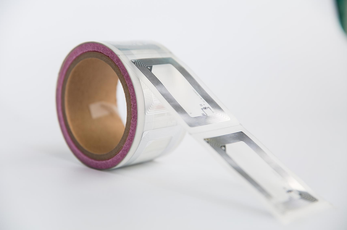 Customized RFID Label Manufacturer: High-Quality Tags for Every Application