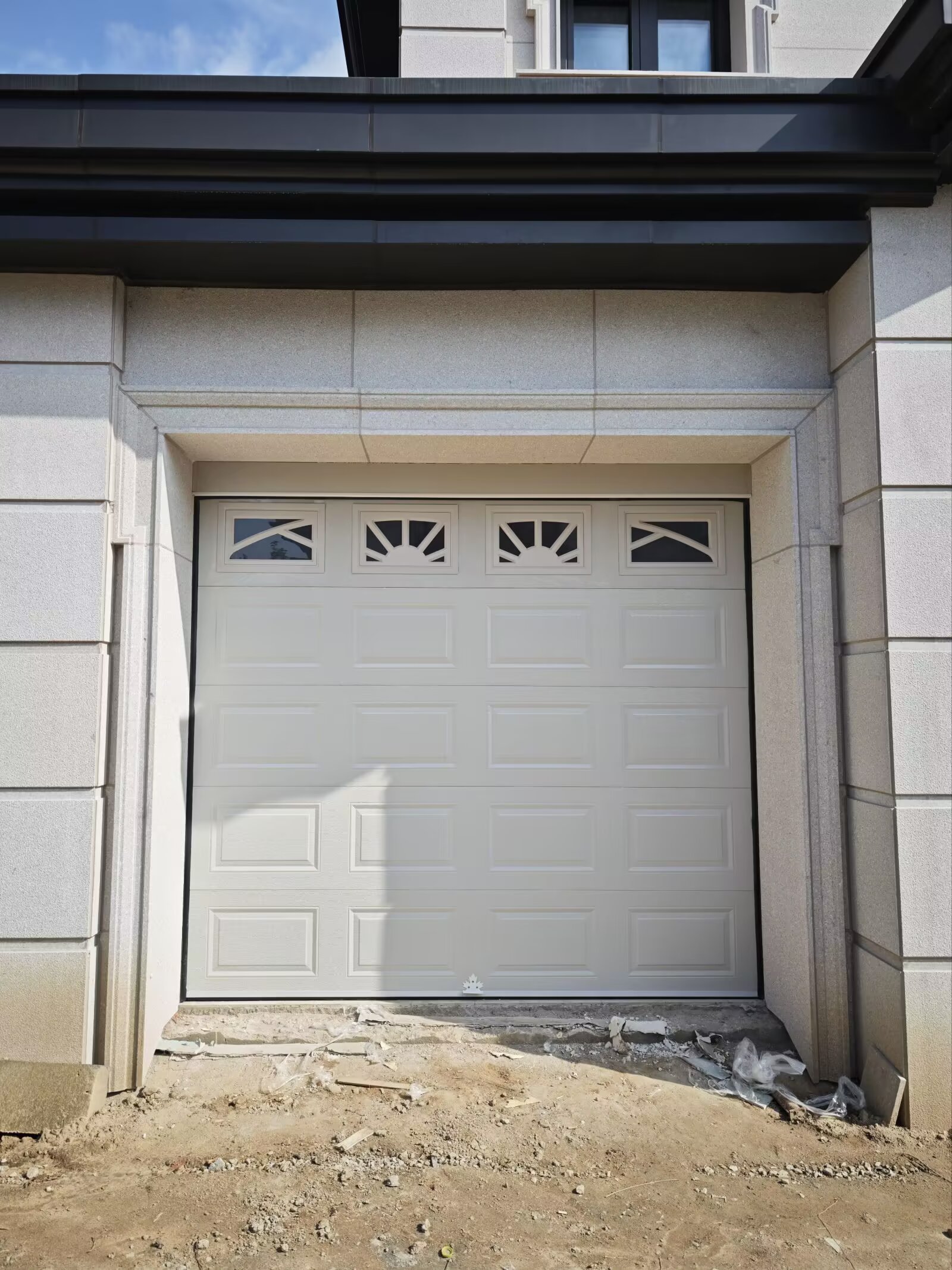 Top Garage Door Supplier Reveals Essential Tips for Choosing a Durable Door